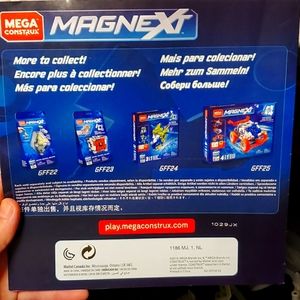 Mega Construx Magnext 5-in-1 Mag-Explorers